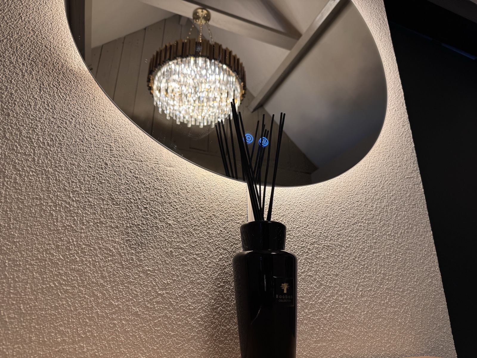 Sfeervolle details in de salon van Witte Tanden Oisterwijk